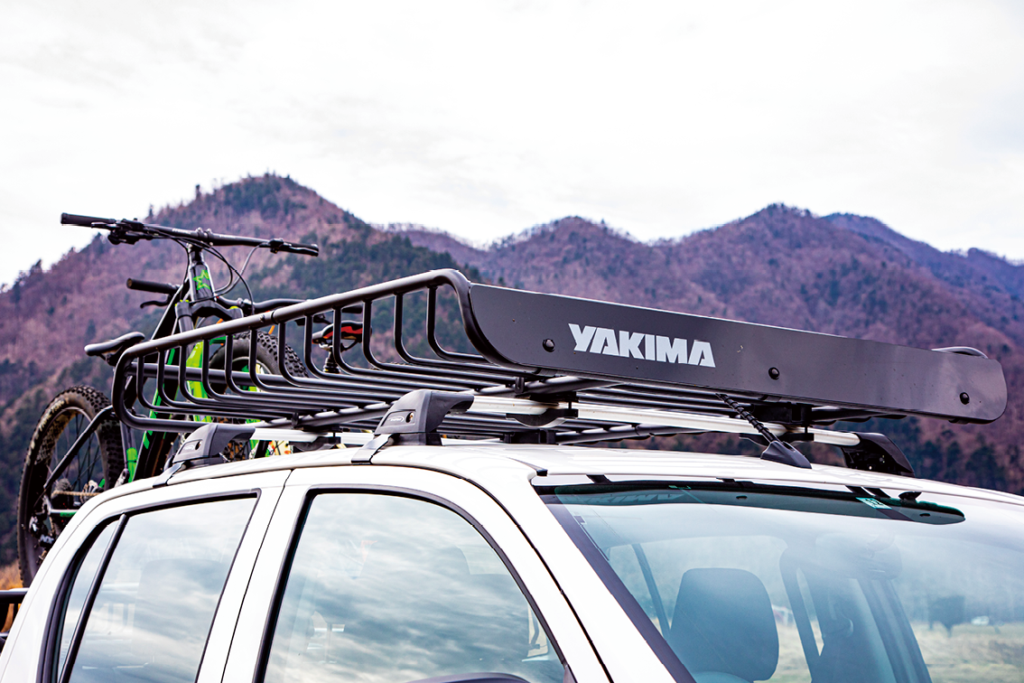 YAKIMA製システムキャリア。ラックや自転車、サーフィン、スノーボードなど多彩なシステムをリンク可能。
